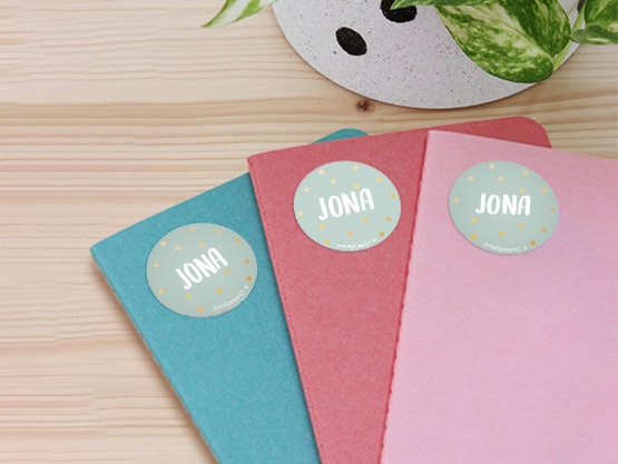 Runde Design Aufkleber mit Gold Aufdruck